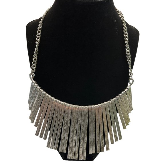Vintage Bib Necklace Silver Tone Statement Spike Dangle Boho Tribal Textured 14" - Picture 1 of 6